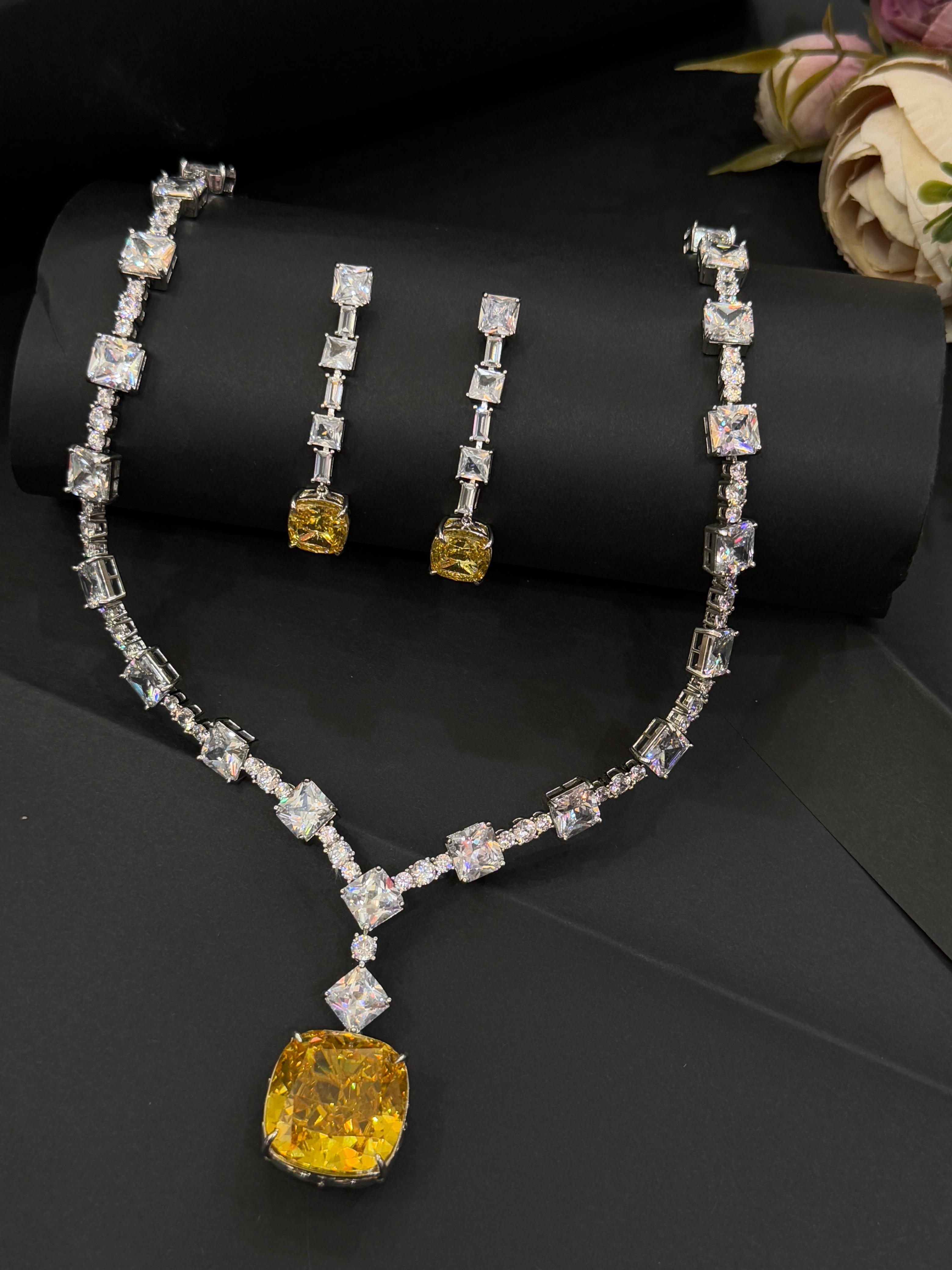 Austrian Sunburst Pendant Set-Mivanaa